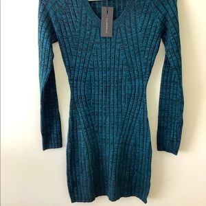 NWT Dynamite Bodycon knit dress blue/black v neck size s
